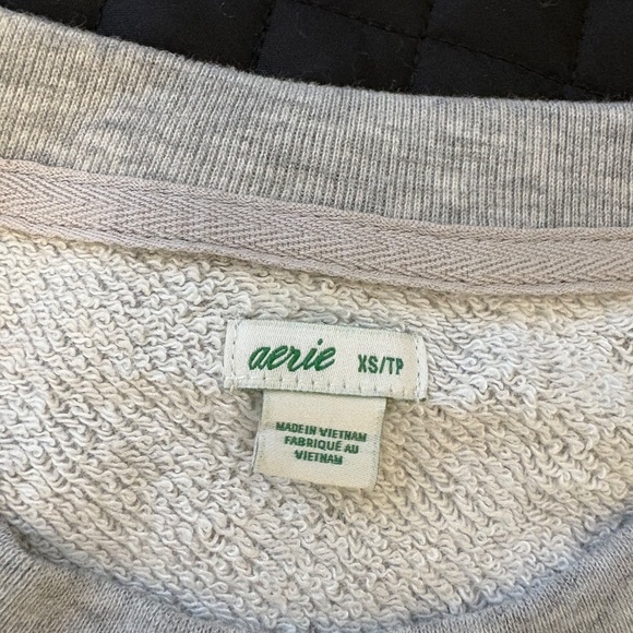 aerie Gray Cropped Crewneck Sweatshirt, Size XS - Picture 7 of 9
